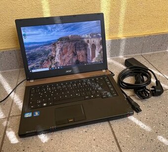 Acer TravelMate / Intel i3-2370M / 4GB RAM / 500GB HDD /14"
