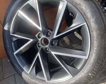 VEGA orig.skoda Superb3V 5x112 8j x19 ET 45 VW