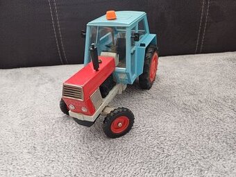 Predám hracku zetor crystal 8011