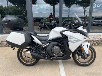 CFMOTO 650GT Premium