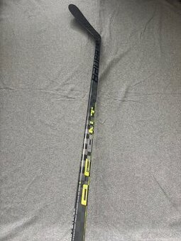Hokejka Bauer AG5NT