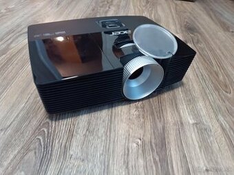 Predám projektor P1510
