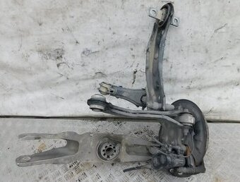 Mercedes A klassa W176 2012- pravá zadná otoč