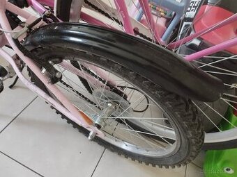Predám dievčenský bicykel v zachovalom stave