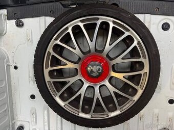 Originál Abarth alu disky R17 + pneu