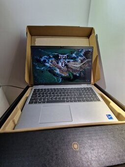 Dell Latitude 5520 i7 Touch screen