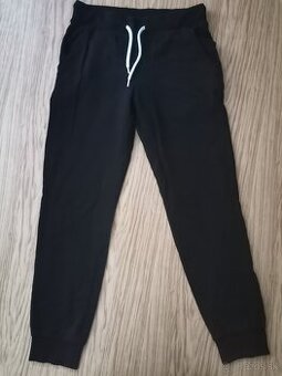 Dámske /dievčenské tepláky XS