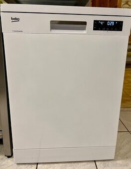 Umývačka riadu BEKO