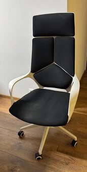 Kancelárska stolička