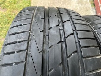 225/40 R18 Hankook letné pneu. 2ks.