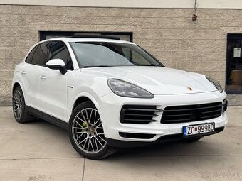 Porsche Cayenne EHybrid 3.0i rok 2022 - Odpočet DPH -