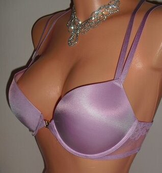 Push up victorias secret very sexy tvarujuca