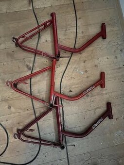 Liberta 24 rám kostra