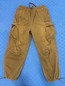 Crop nohavice cargo 40