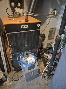 Kotol na tuhe palivo peletovy horak