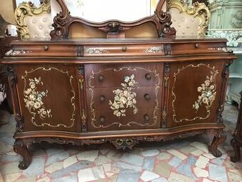 Krásna stará spálńa