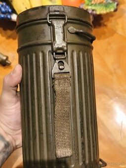 Nemecká plynová maska .