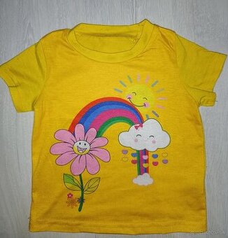 tričká s krátkym rukávom. Veľkosť : 98 Cena za všetko