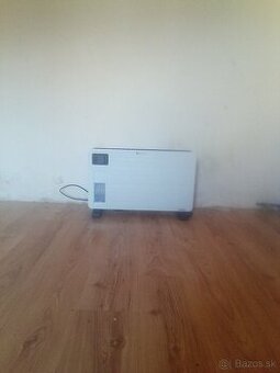 Infračervený digitálny ohrievač