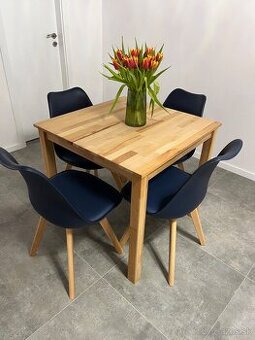 Jedálenský stôl + 4 stoličky