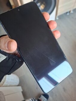 Predám Samsung M52 telefón