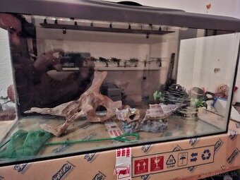 Predám akvarium