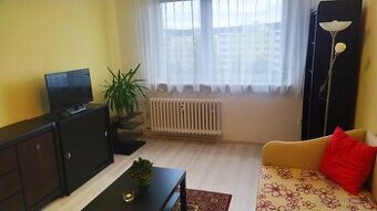 Hľadám spolubývajúcu do 2 izb. bytu bez RK