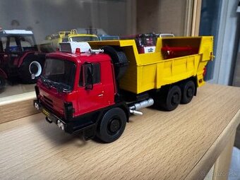 Tatra 815 AGRO (rozmetadlo hnoja) 1:43