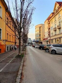 Štýlové bývanie v srdci Žiliny – 2-izbový byt na ul....