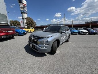 Mitsubishi Outlander PHEV INSTYLE 4x4 - 1