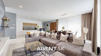 AGENT.SK | Na predaj dom s bazénom a záhradným domom, Dunajs
