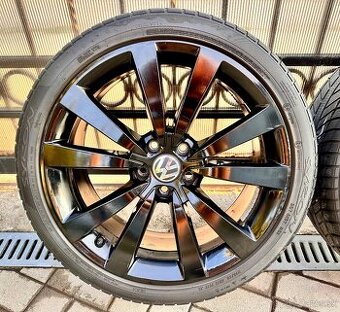 235/40 r19, 5x112 VW Tornado