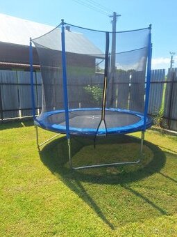 Trampolína