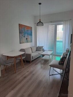 Kompletne zariadený 2 izbový byt, 44,5m2 - Martin, Malá Hora