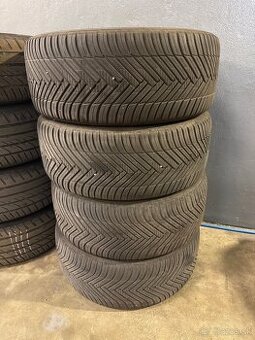 275/45r20 110w Hankook