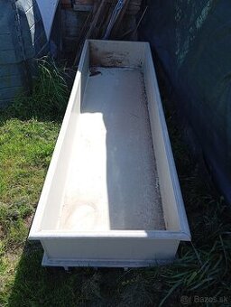 Predám plastovú nádobu bazén pre hydinu.