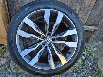 Zimní kola Volkswagen Touareg 3 R21 Suzuka