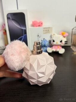 Ariana Grande vonavka sweet candy