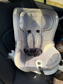 Autosedačka Petite&Mars