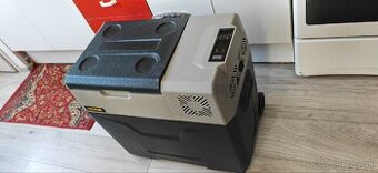 Prenosná chladnička s mrazničkou 50 l