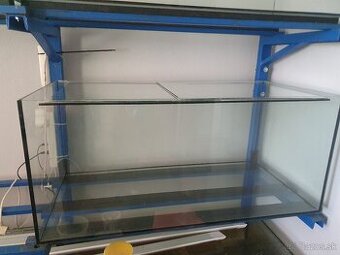 Predám akvarium 100x výška 45x50....a druhy kus  100x43x 55