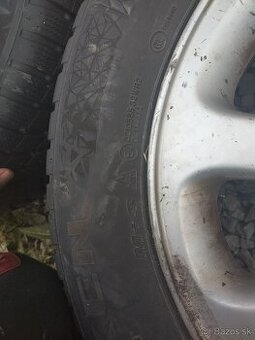 Predam zimne peuatky 195/65 r15