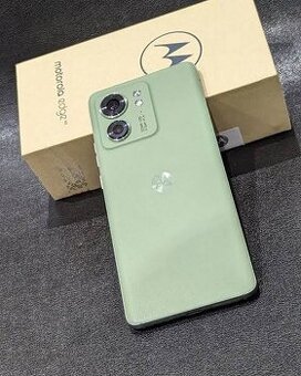 Predám nový telefón Motorola Edge 40 5G (8+8GB)/256GB