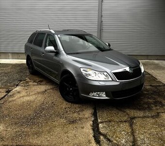 Škoda Octavia 2.0 TDi 4x4 - DSG - Laurin Klement - 2012