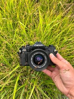 Canon A-1 + FD 35-70mm