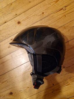 Predam detsku prilbu na korcule / lad / lyze
