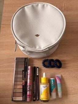 Predám balík kozmetiky- používaná, spolu za 8€