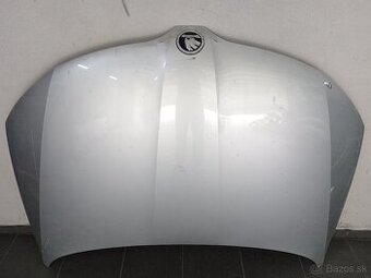 Skoda Rapid - predna kapota