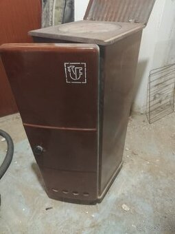 Kachle , Peterky , Pec