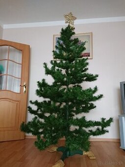 Umelý vianočný stromček